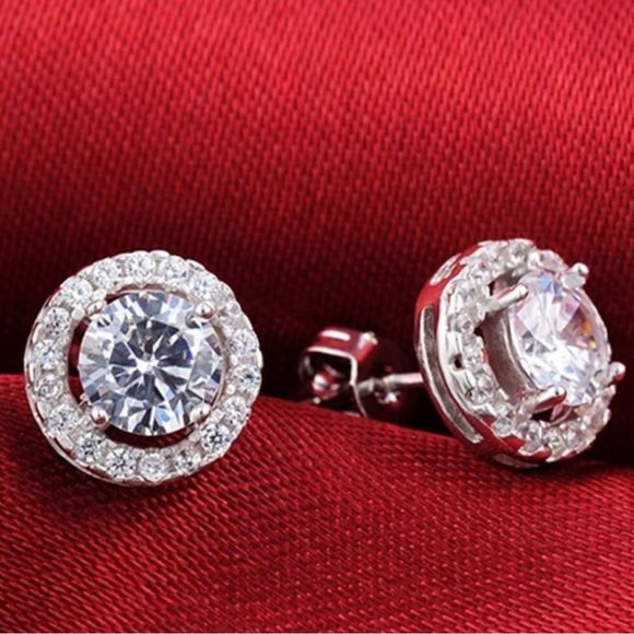 ROUND CUT EARRINGS - Picture 2 of 3